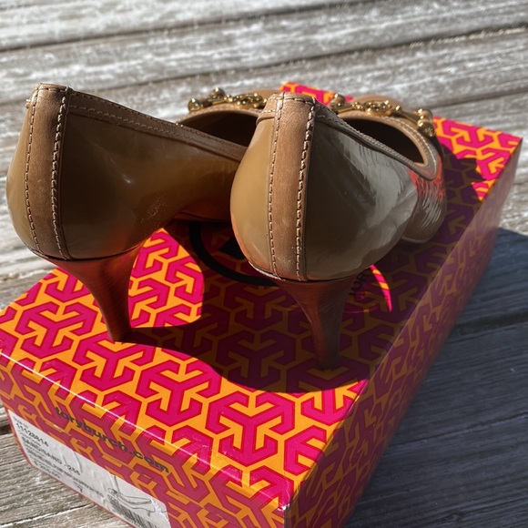VGC Tory Burch Daria Mid Heel pump style 11128614 size 7 color sand – 255 - Picture 4 of 6